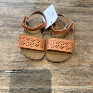 American Eagle Like New tan sandals 5
